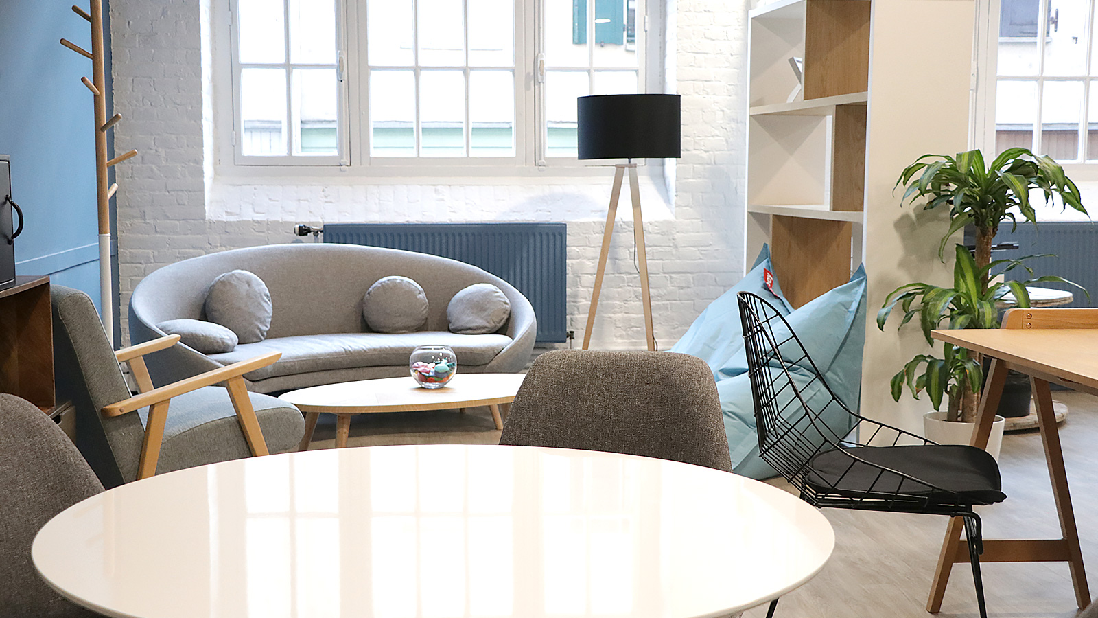 L'espace coworking de la Cantine Numérique d'Amiens