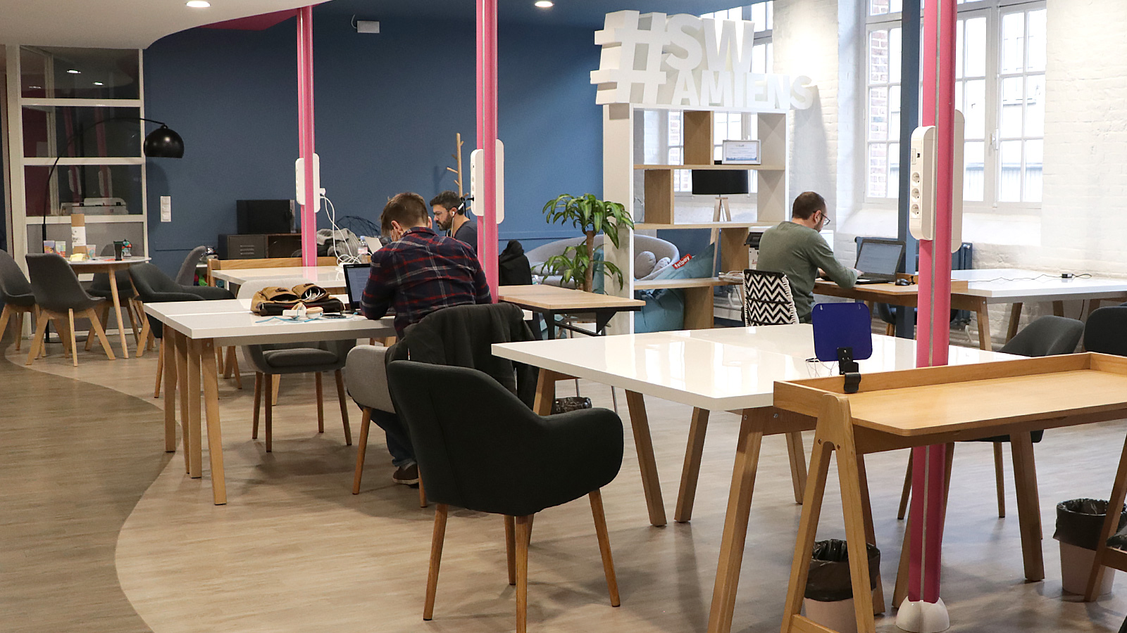 Coworking : Places de coworking à Amiens